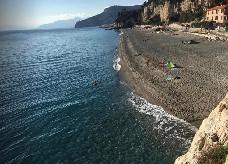 Casa Vacanze Arma Delle Manie Lägenhet Finale Ligure Exteriör bild